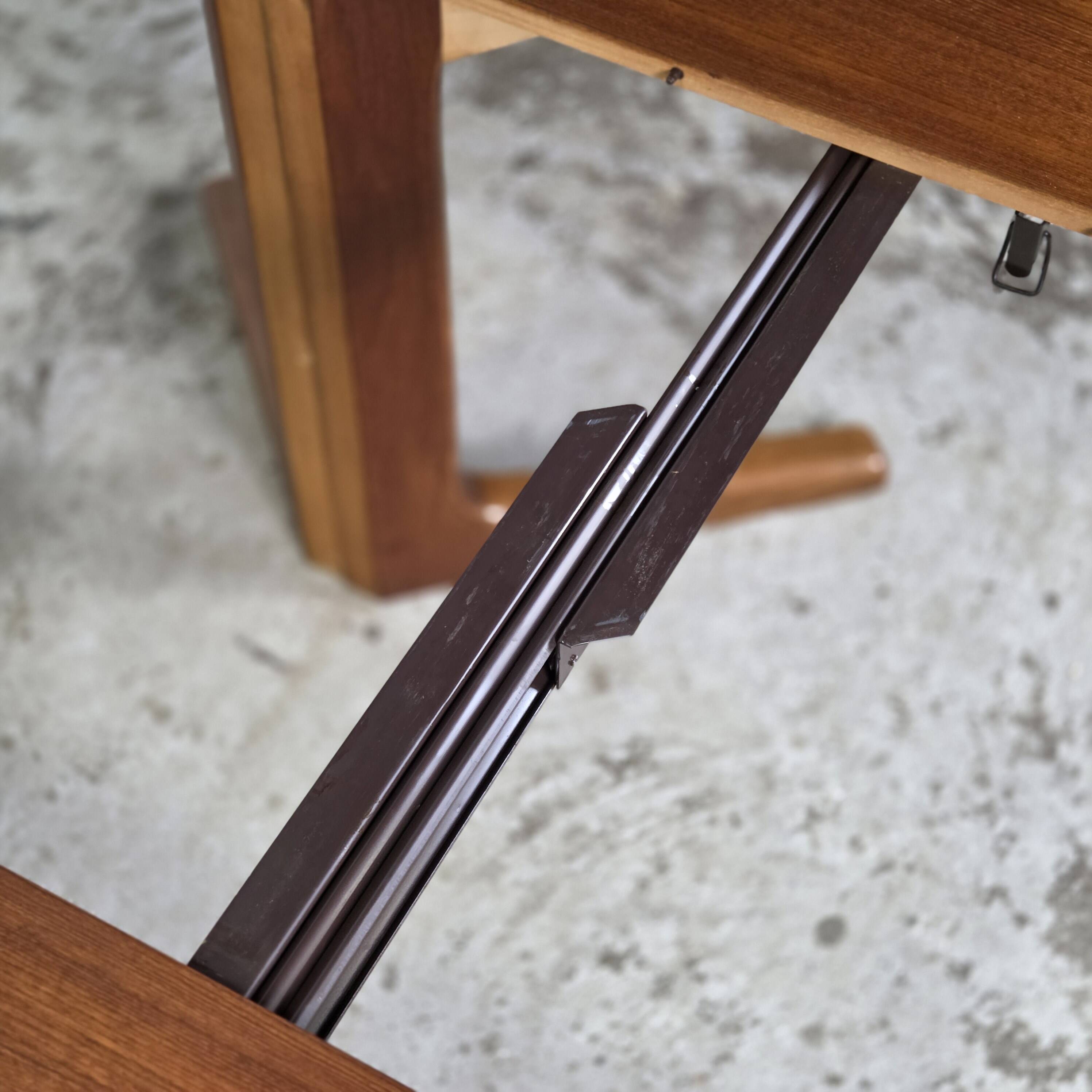 Faarup Møbelfabrik vintage 1960s Danish extendable table