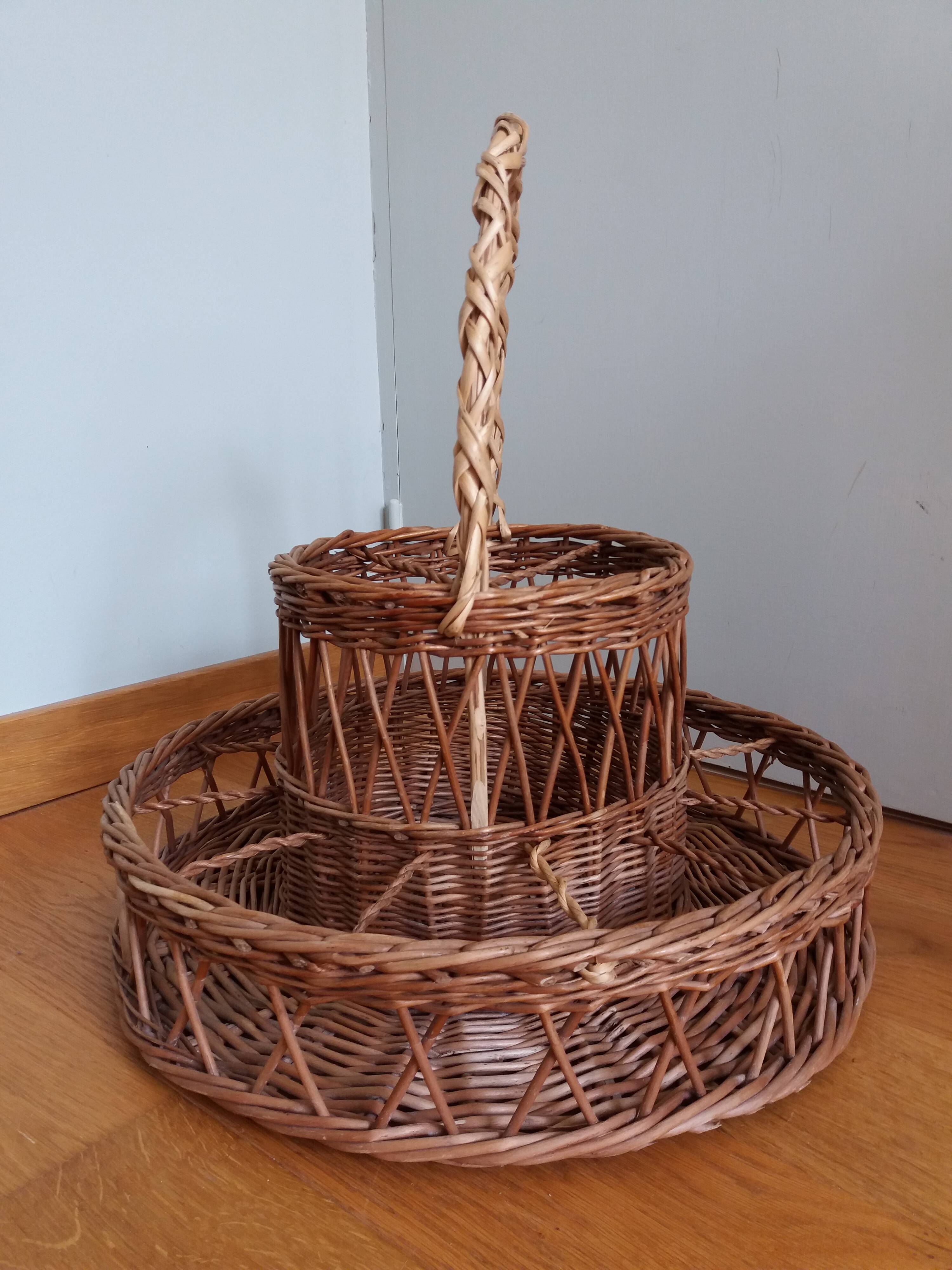 Rattan wicker glass and bottle holder basket