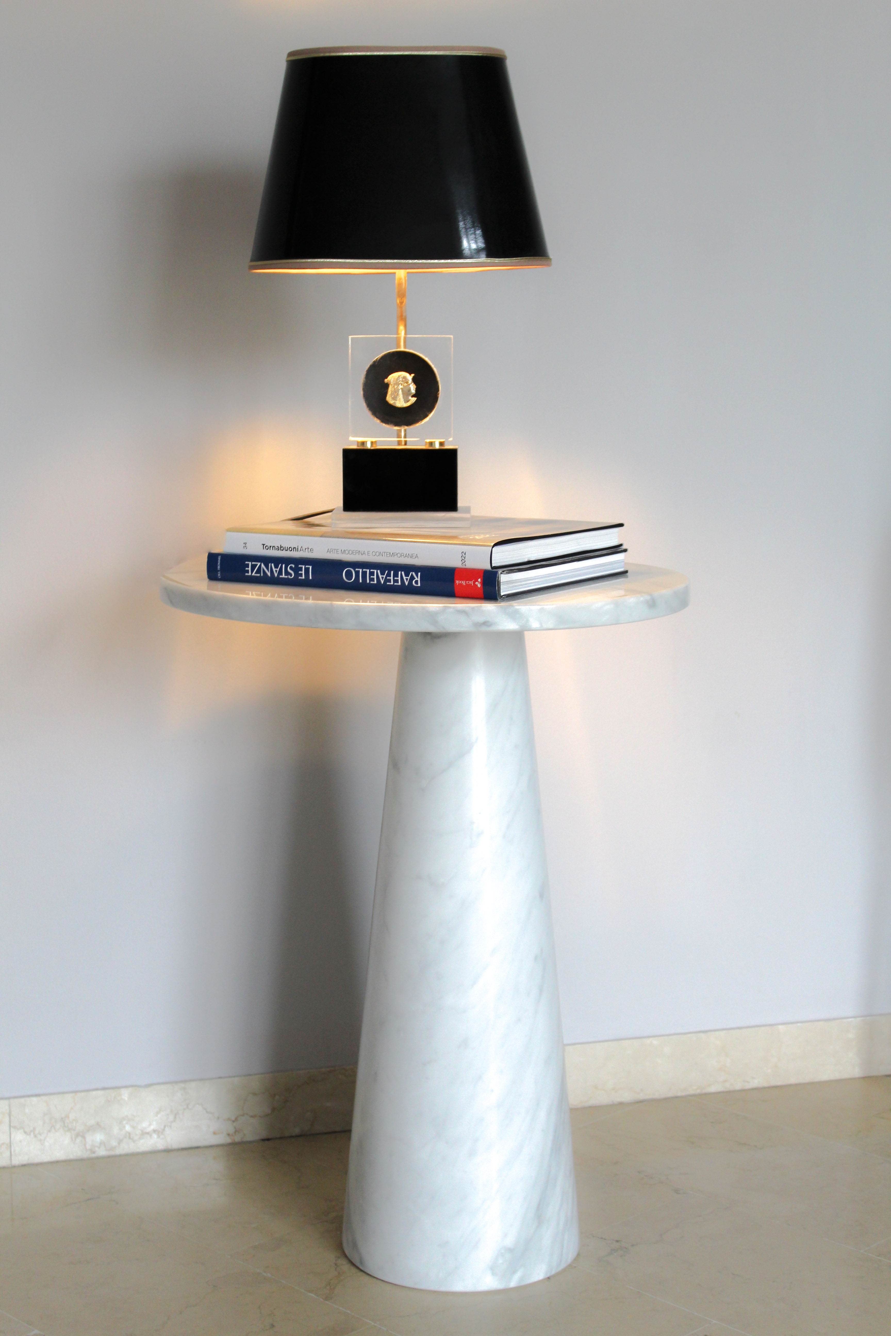 Pair of coffee tables in carrara white carrara marble