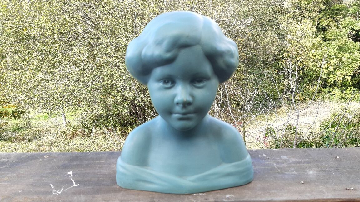 Ceramic bust Sarreguemines France