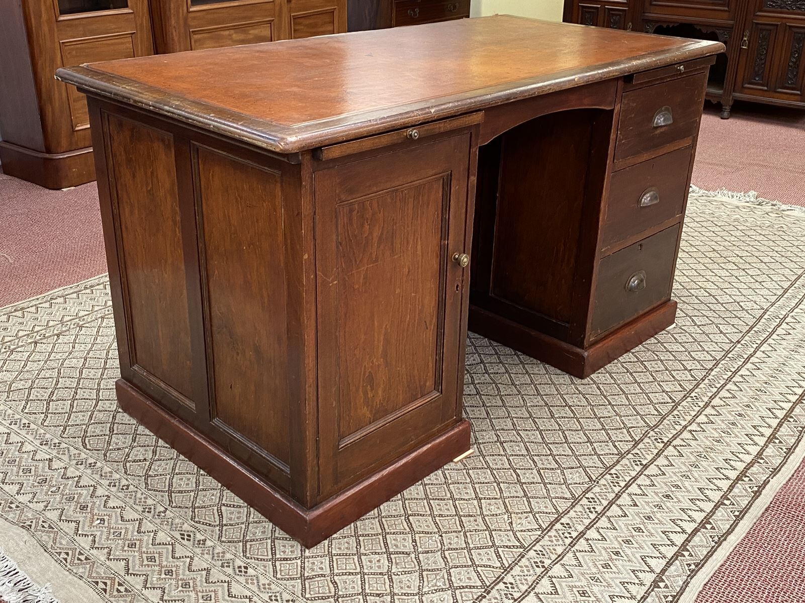 Flat mahogany desk early 20th century