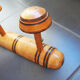 Patère en bois