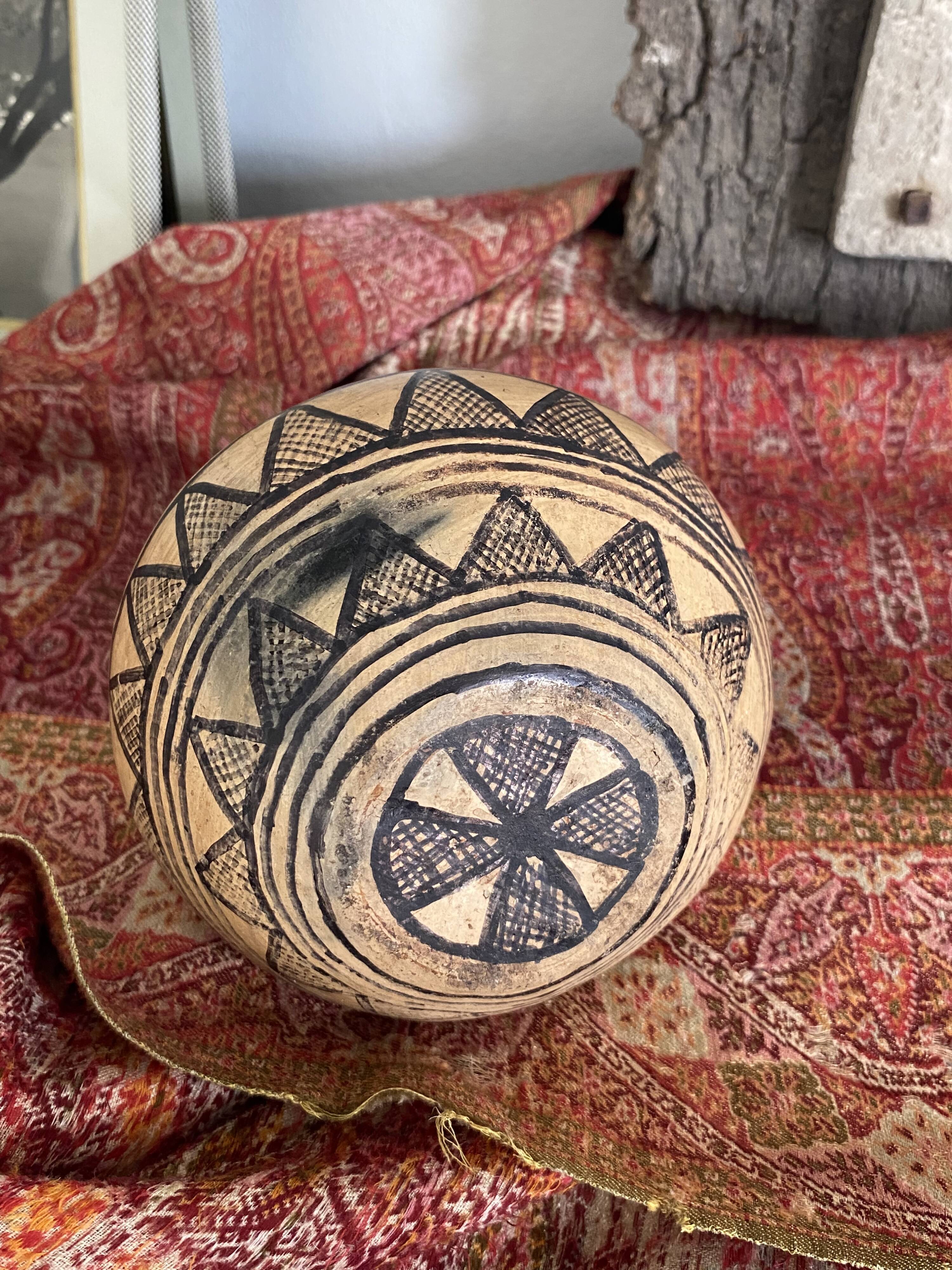 Berber vase painted terracotta