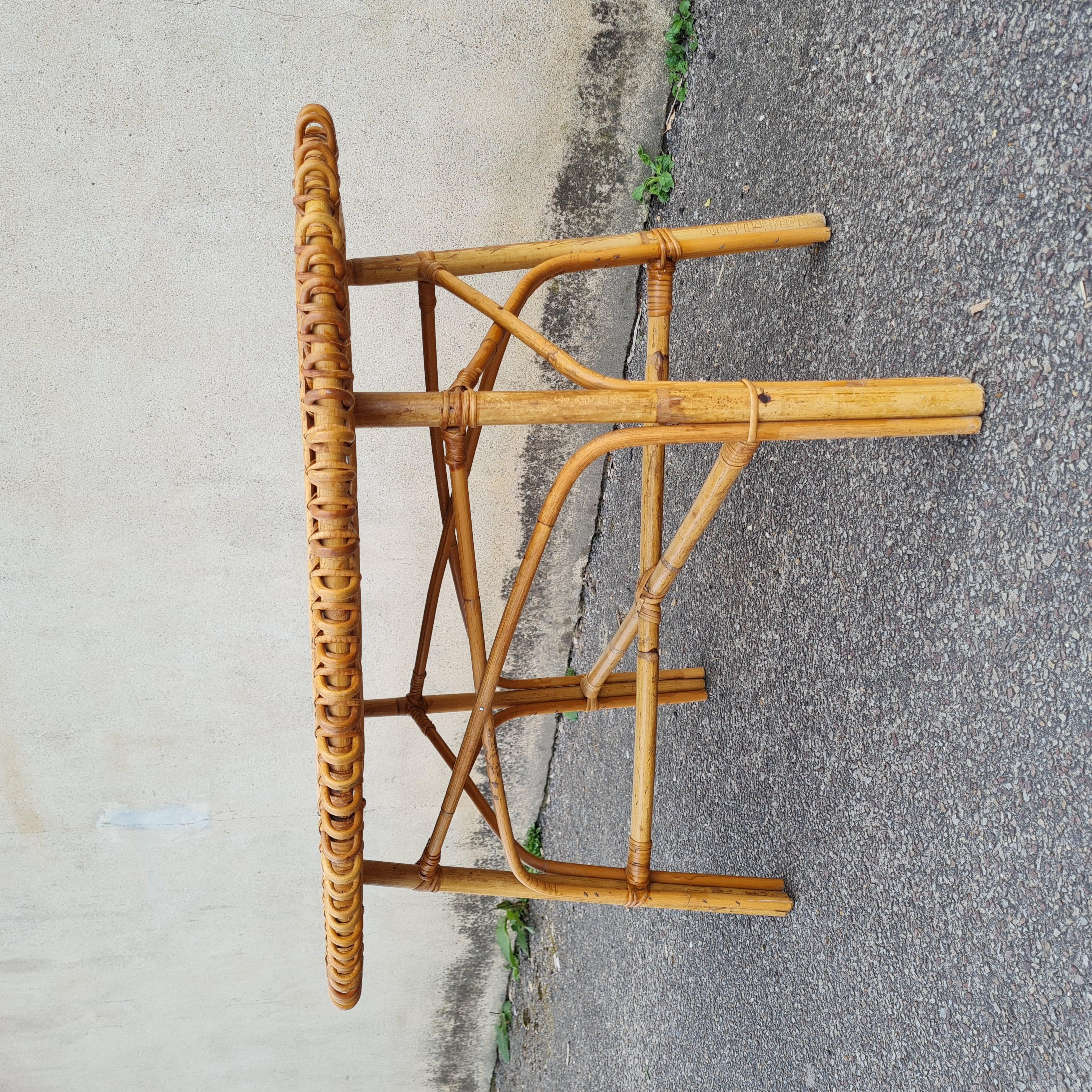 Table basse en rotin années 50