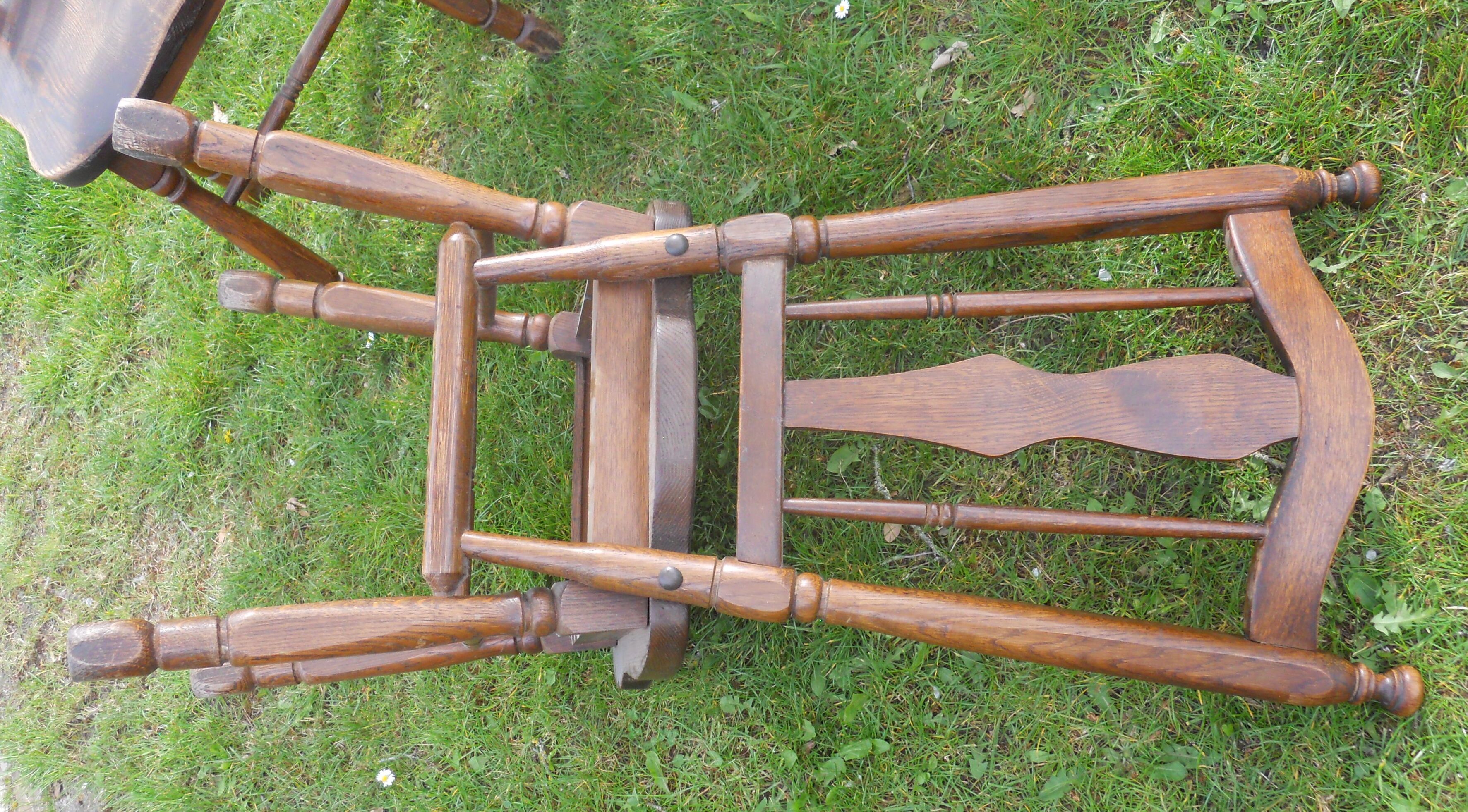 Suite de 4 chaises windsor