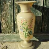Vase opaline ancien