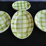 Plats de service Moulin des Loups Orchies modèle "Nappe" Vert  (lot de 9)