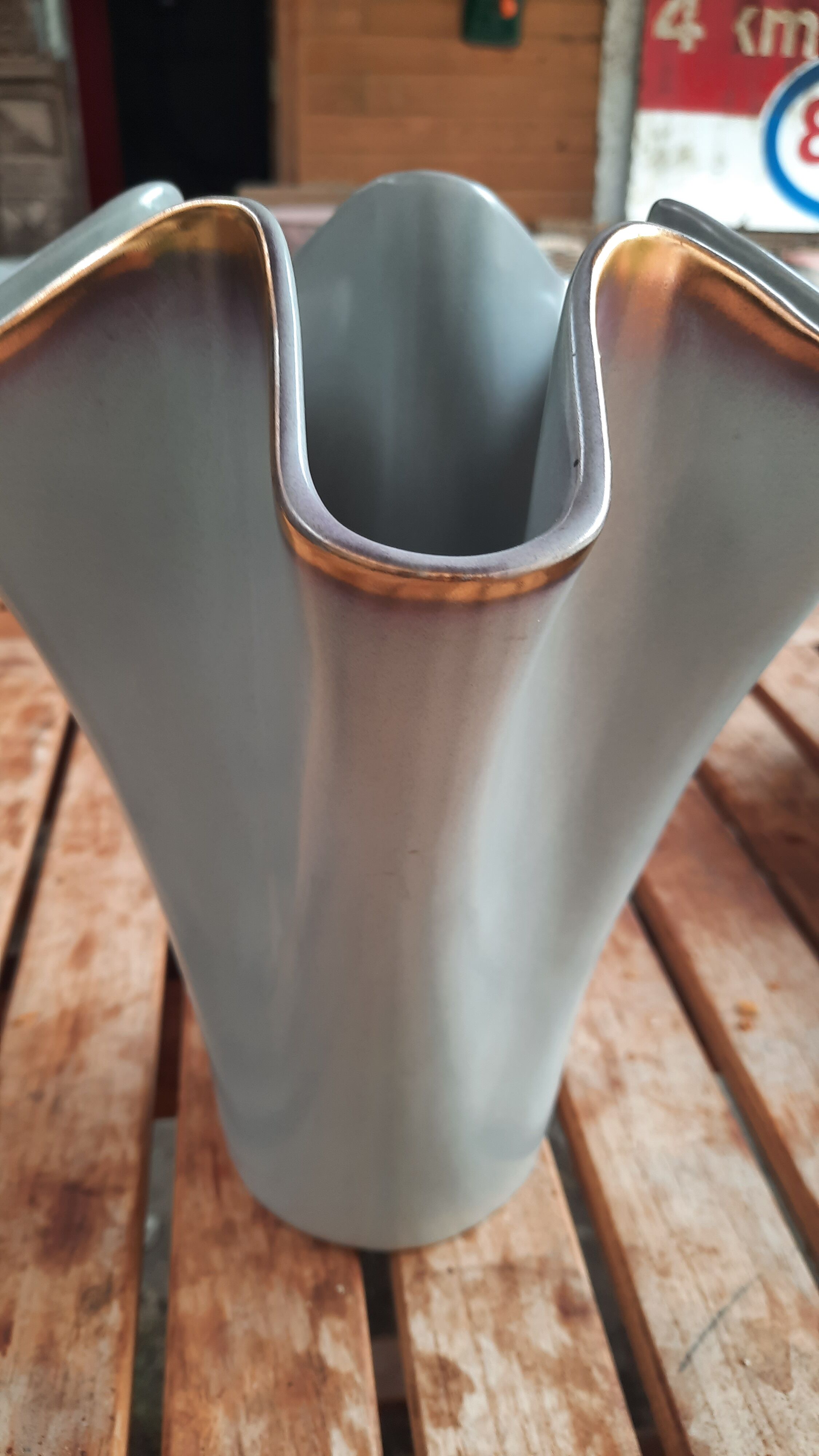 Ceramic vase