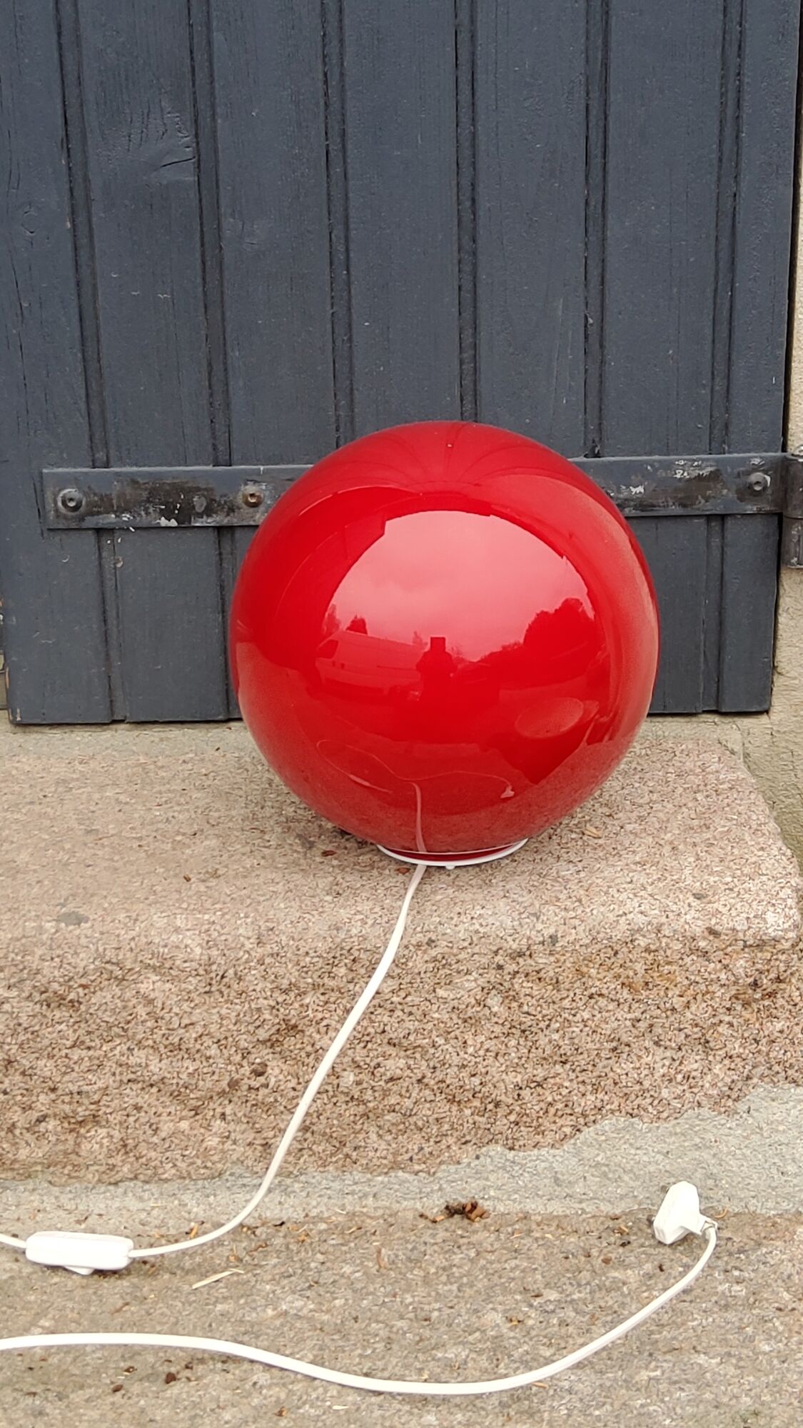 Wofi Leuchten red glass ball lamp from the 90s