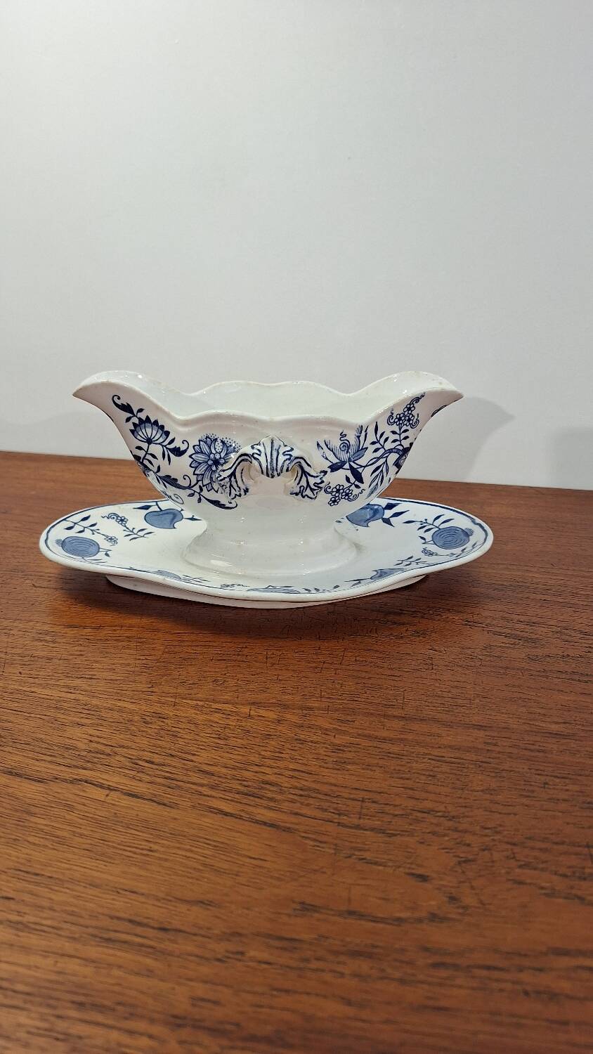 Maastricht Dresden Sauceboat