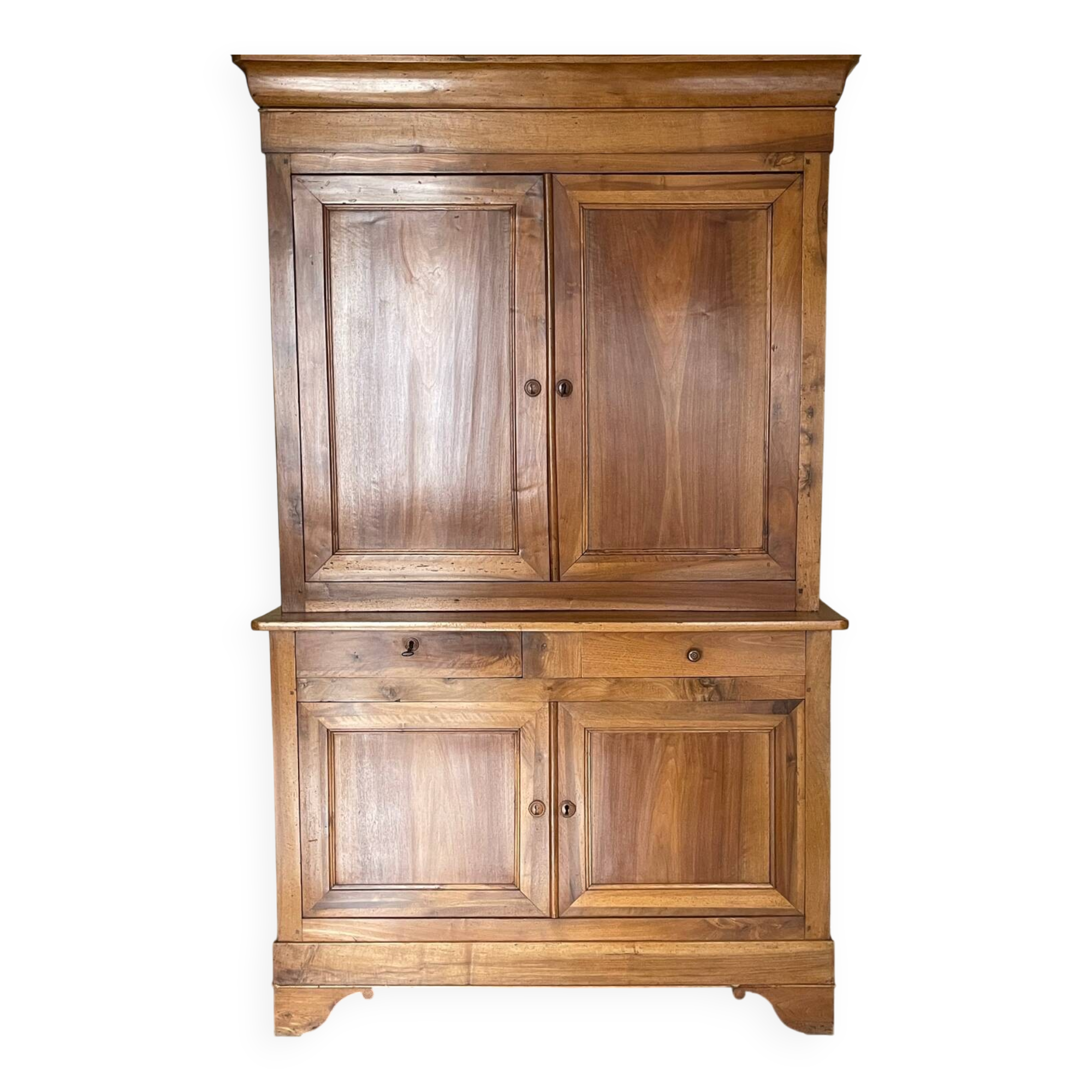 Buffet with 2 bodies in walnut, Louis Philippe style.