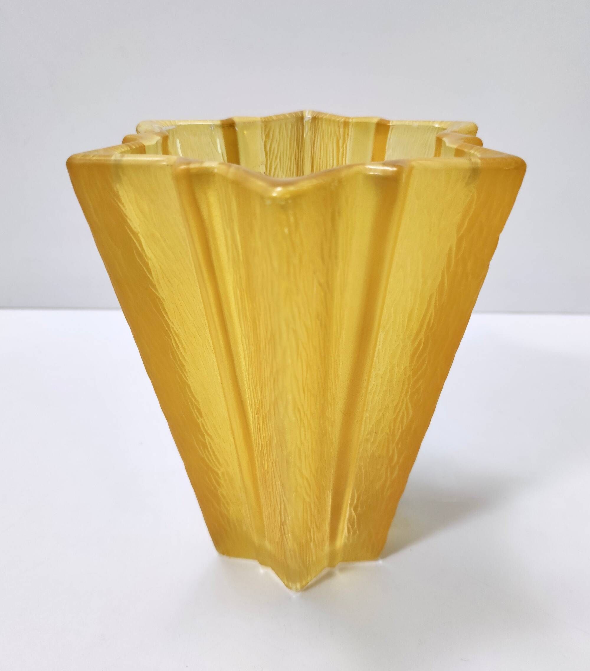 Art Deco Star Shaped Yellow Glass Vase Attributed to Pierre D'Avesn for Dau