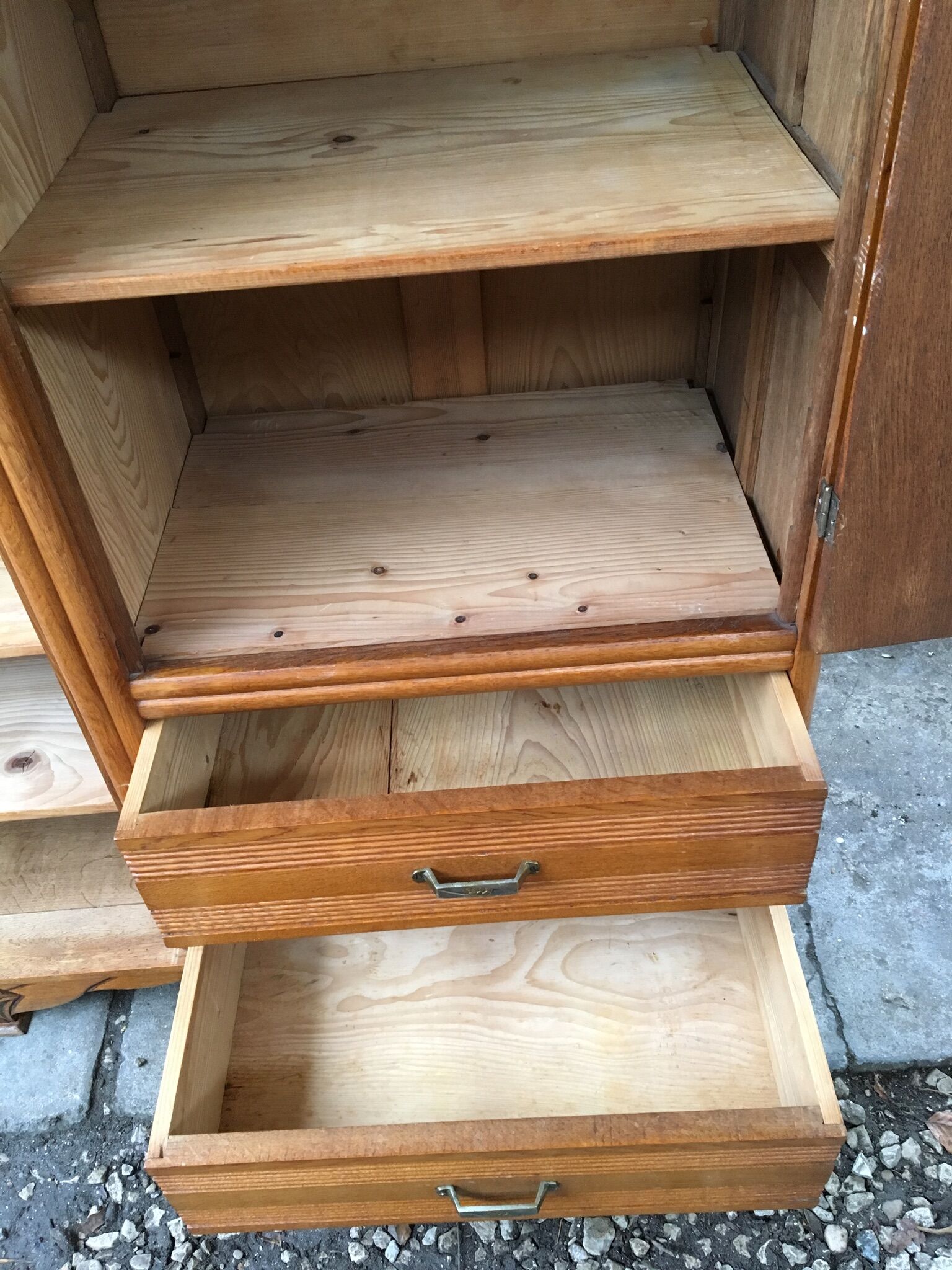 Asymmetrical parisian wardrobe