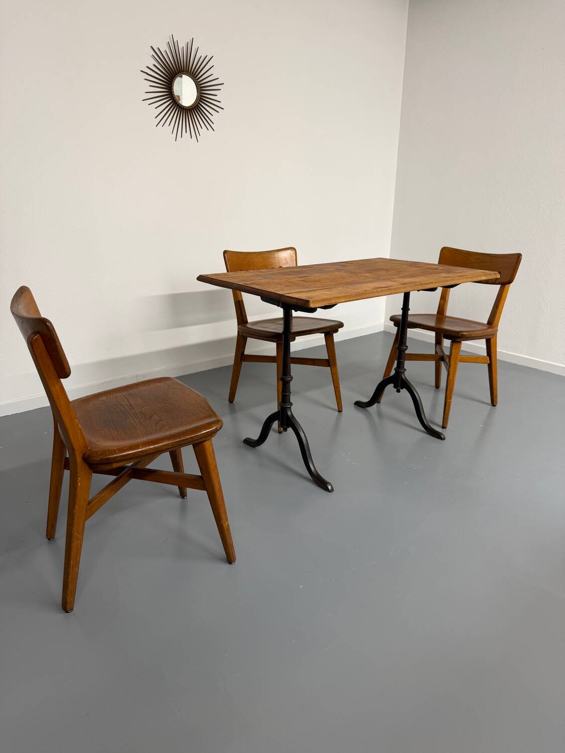 Ancienne table bistrot  Horgen Glarus en bois et fonte début XX eme