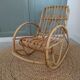 Fauteuil à bascule en rotin