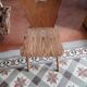 Vieille chaise en planche
