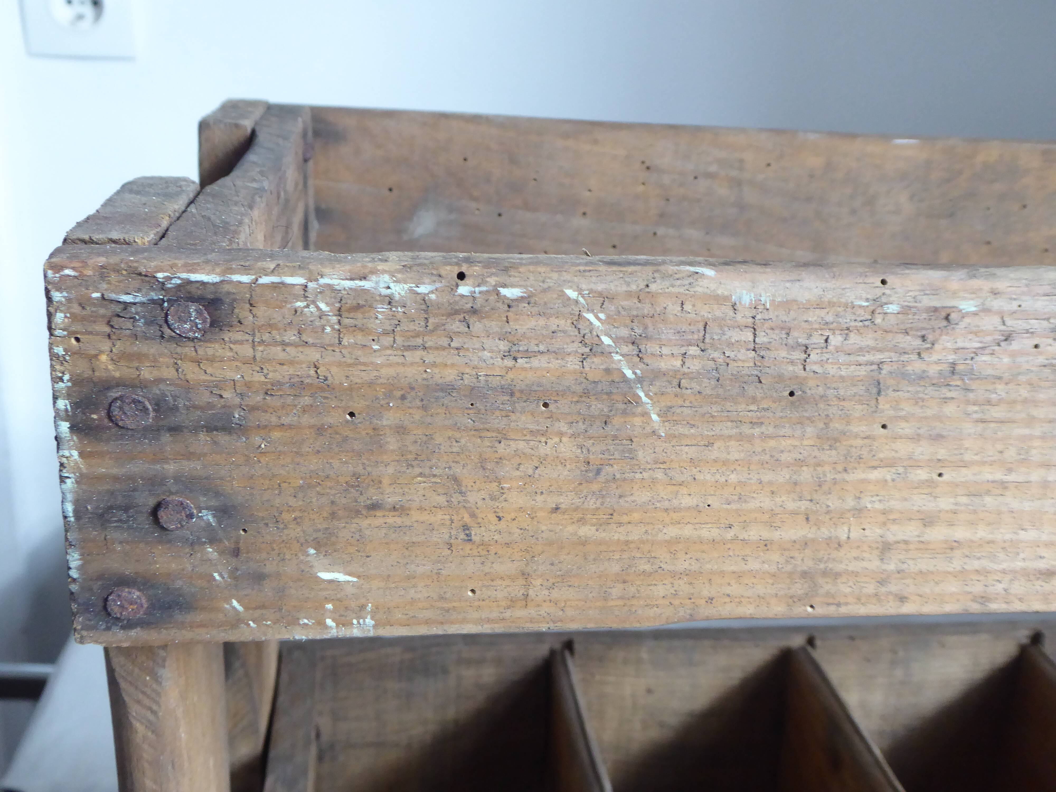 Wooden bottle locker