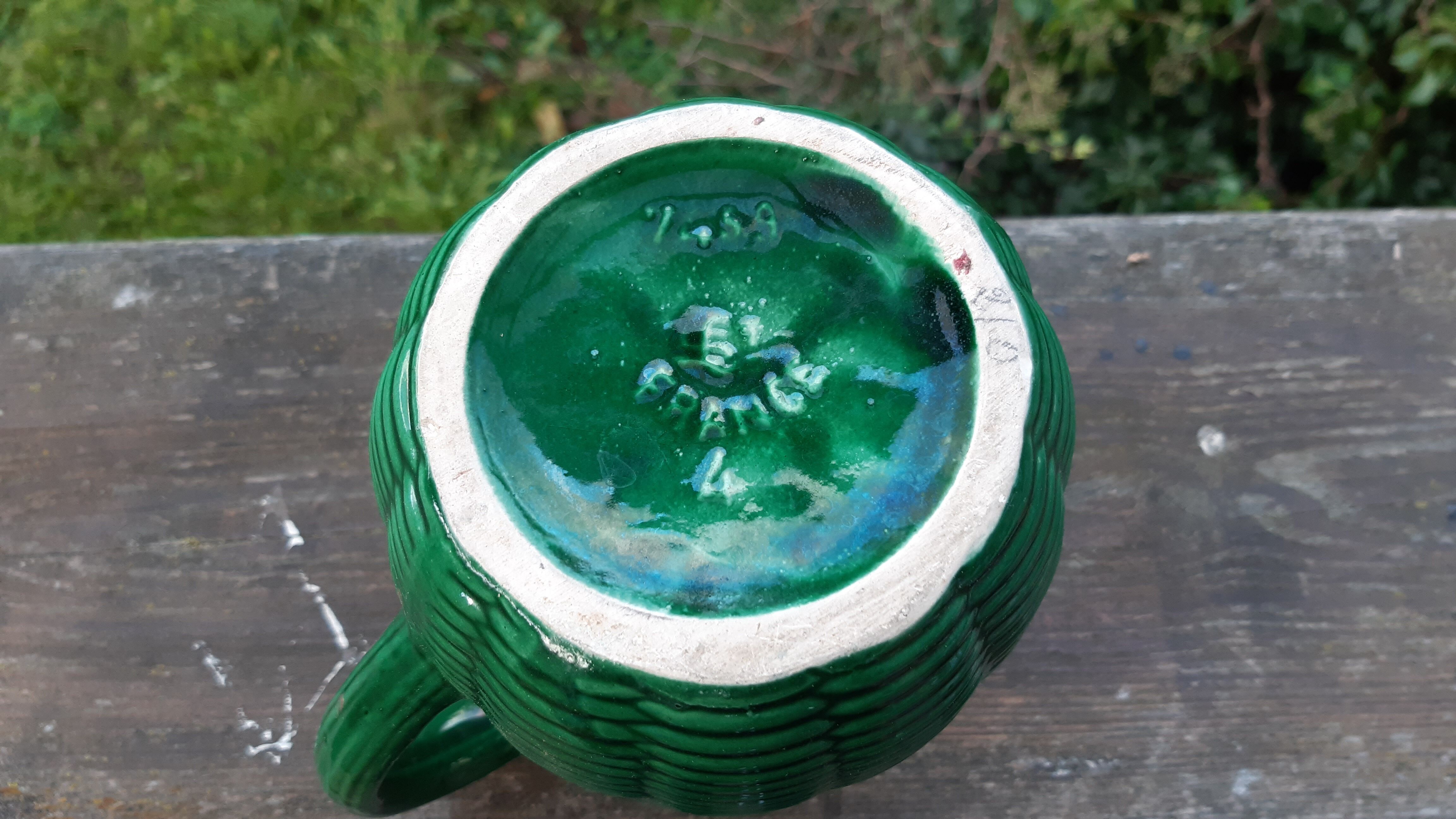 Pitcher slip Saint Clement.