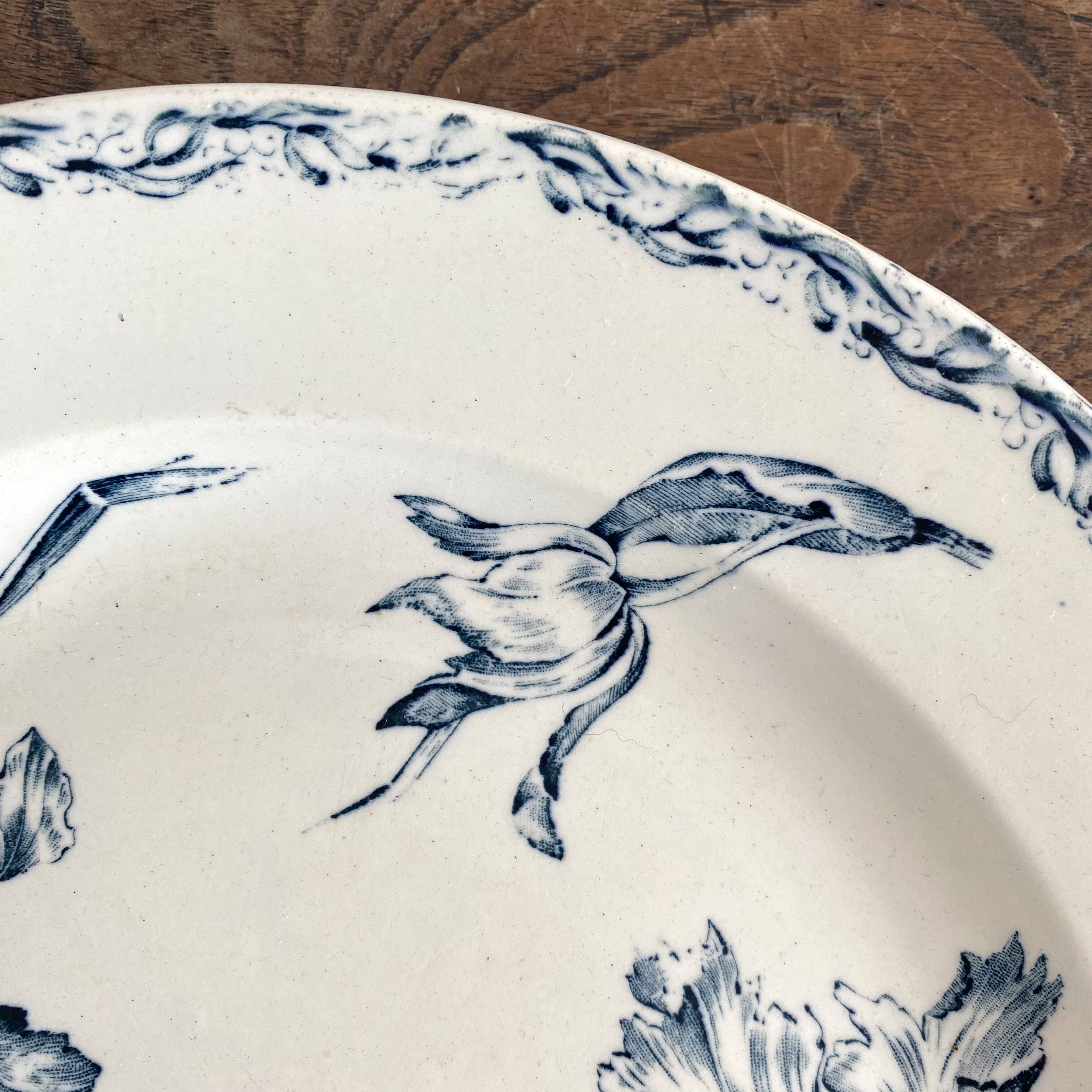 Round ironstone dish Luneville K&G tulip motif