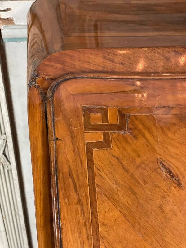 Commode scriban ou bureau de pente, plaque de fruitier, XVIIIème siècle