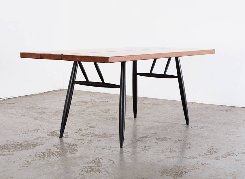 Table à manger Ilmari Tapiovaara Pirkka pour Laukaan Puu Finlande 1950