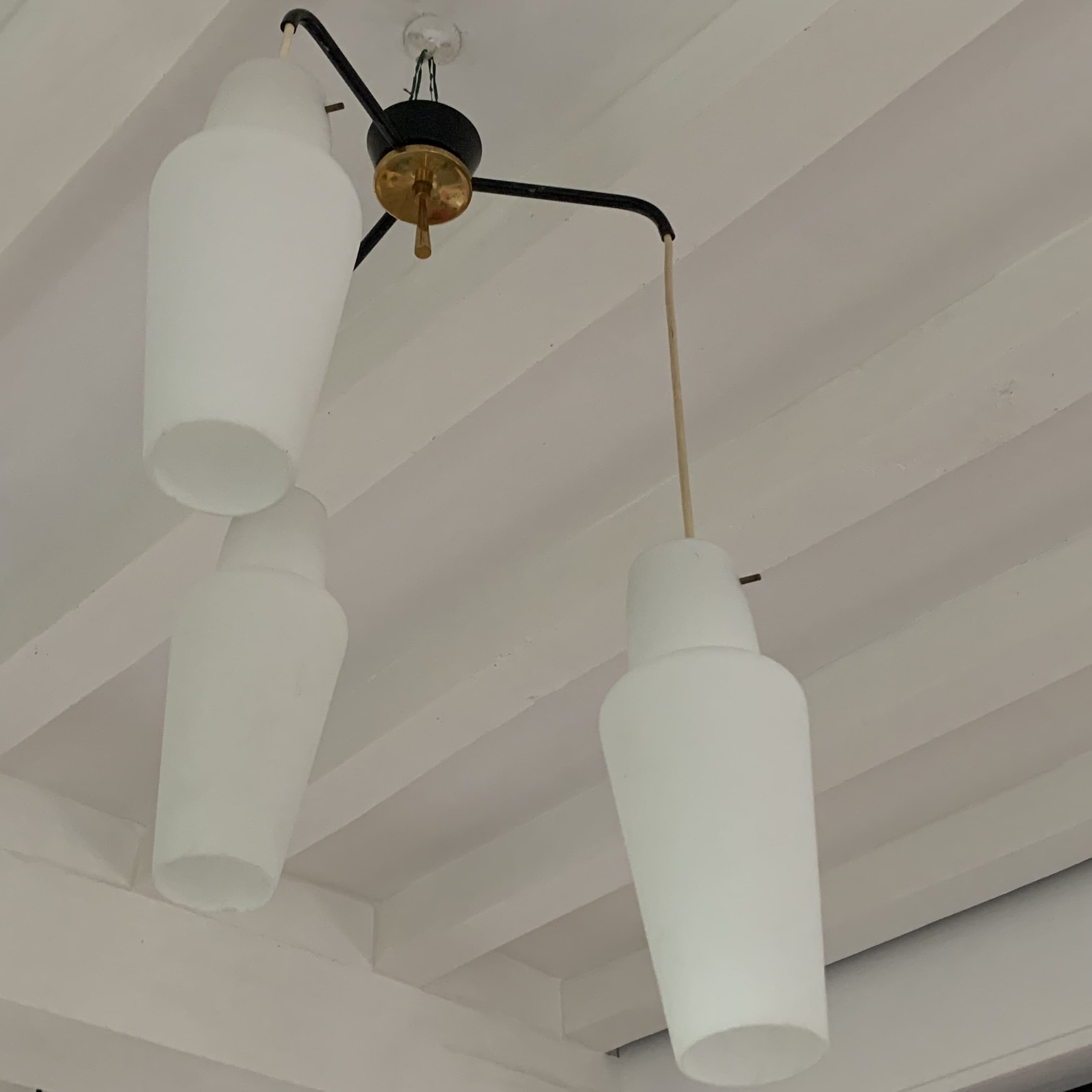 Suspension 3 globes en verre opalin