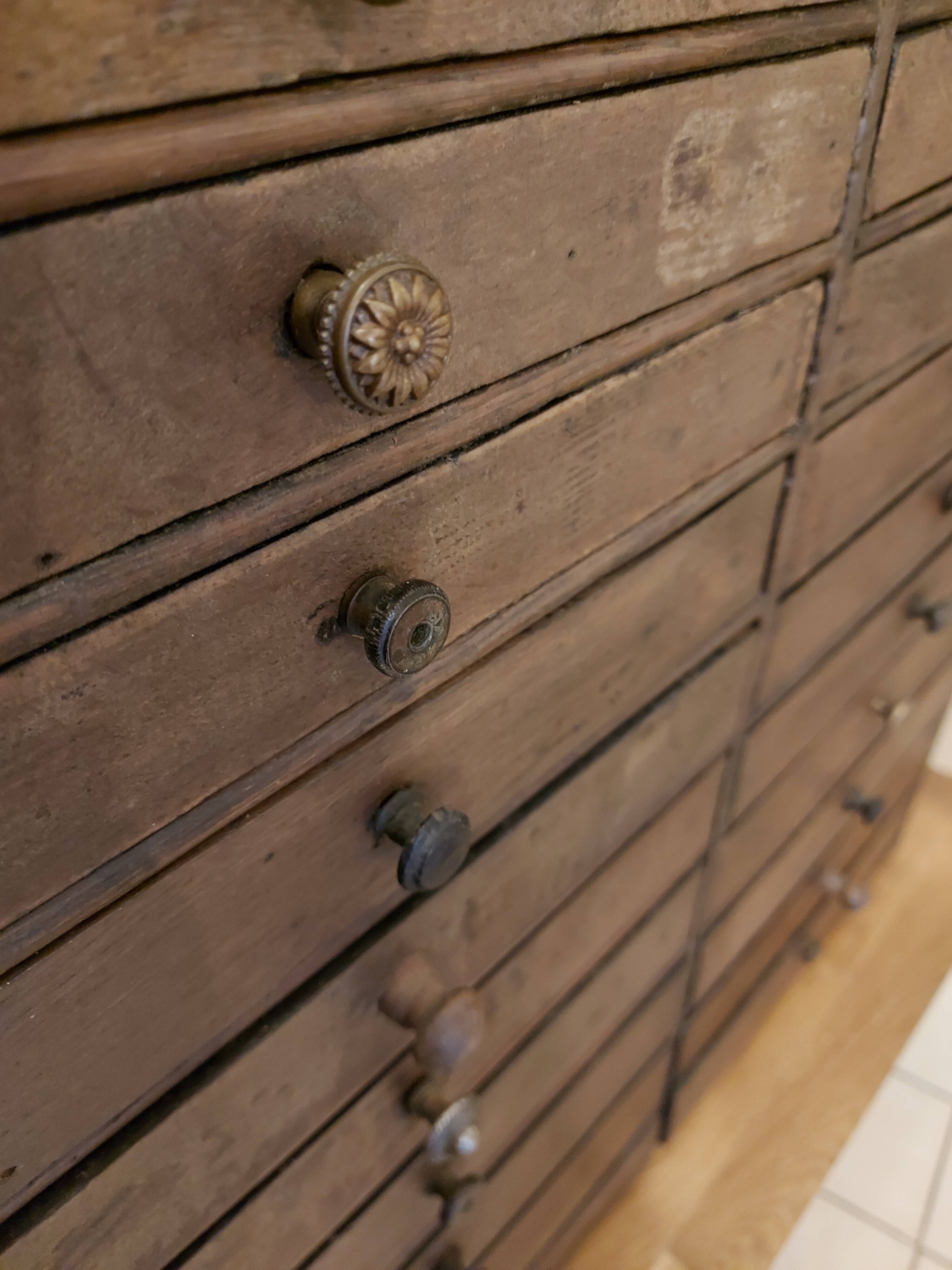 20-drawer cabinet