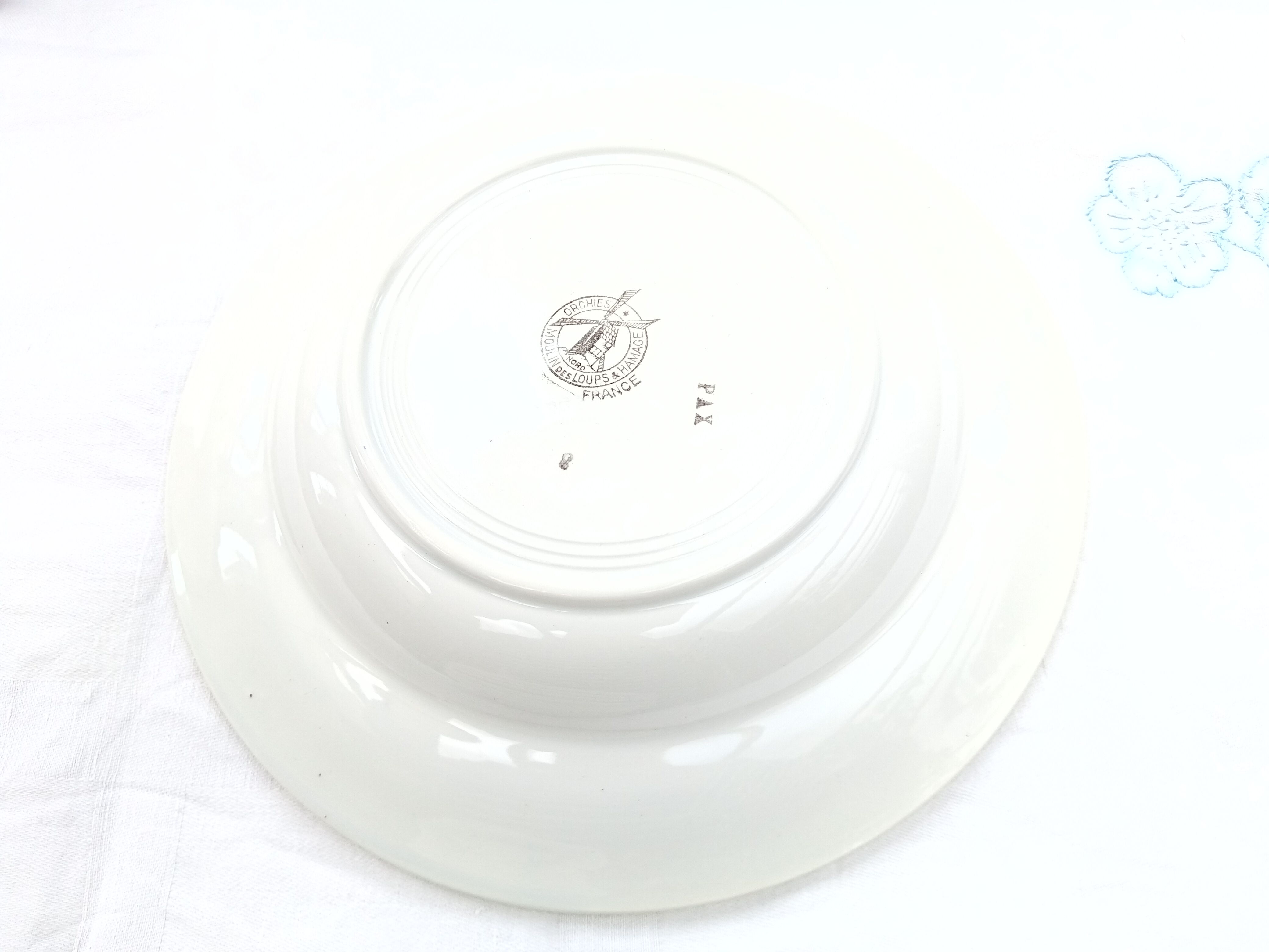 6 hollow plates Terre de Fer, Moulin des loups