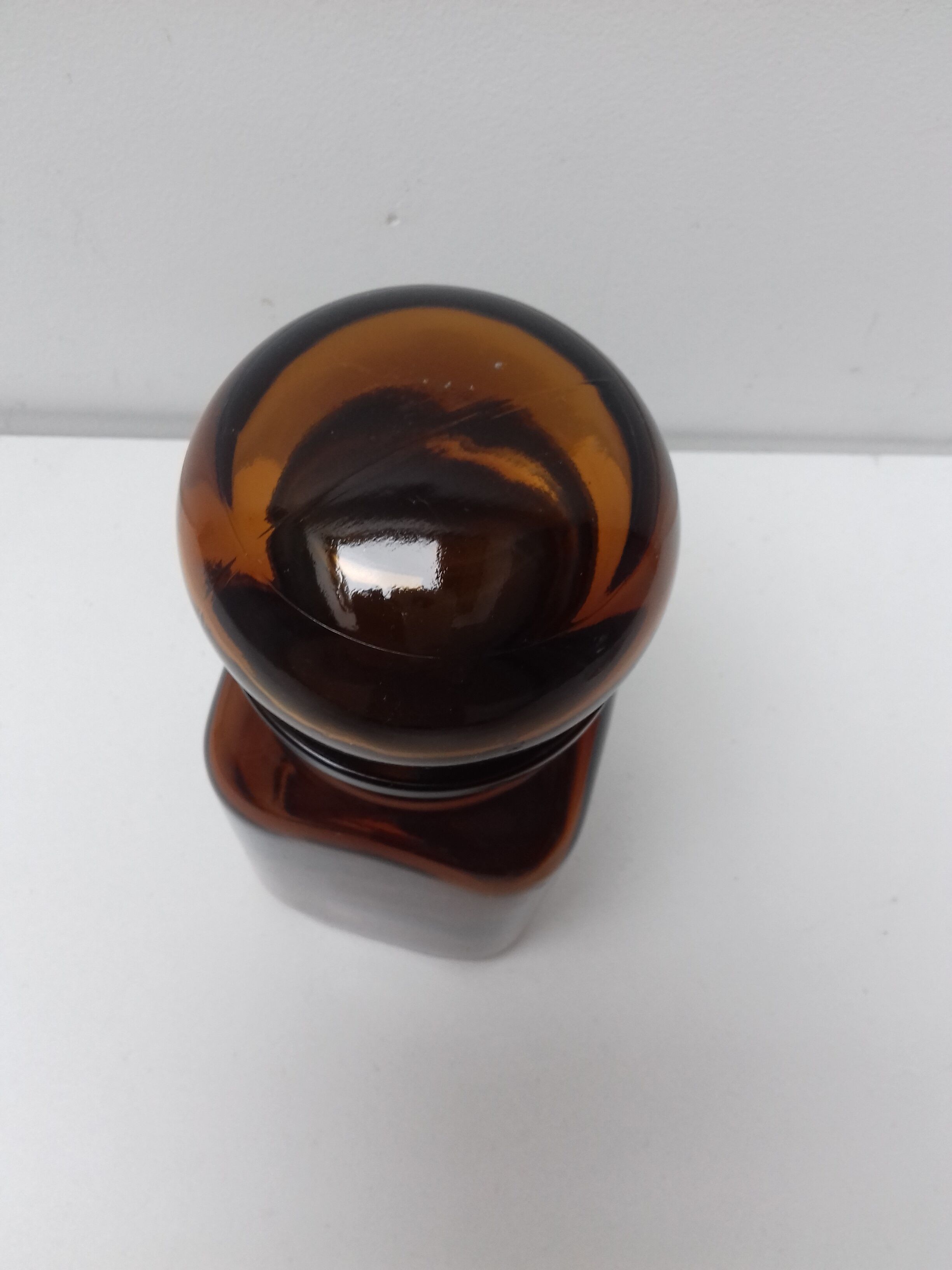 Pot apothicaire en verre marron vintage