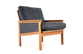 Illum Wikkelso for Niels Eilersen Capella armchair