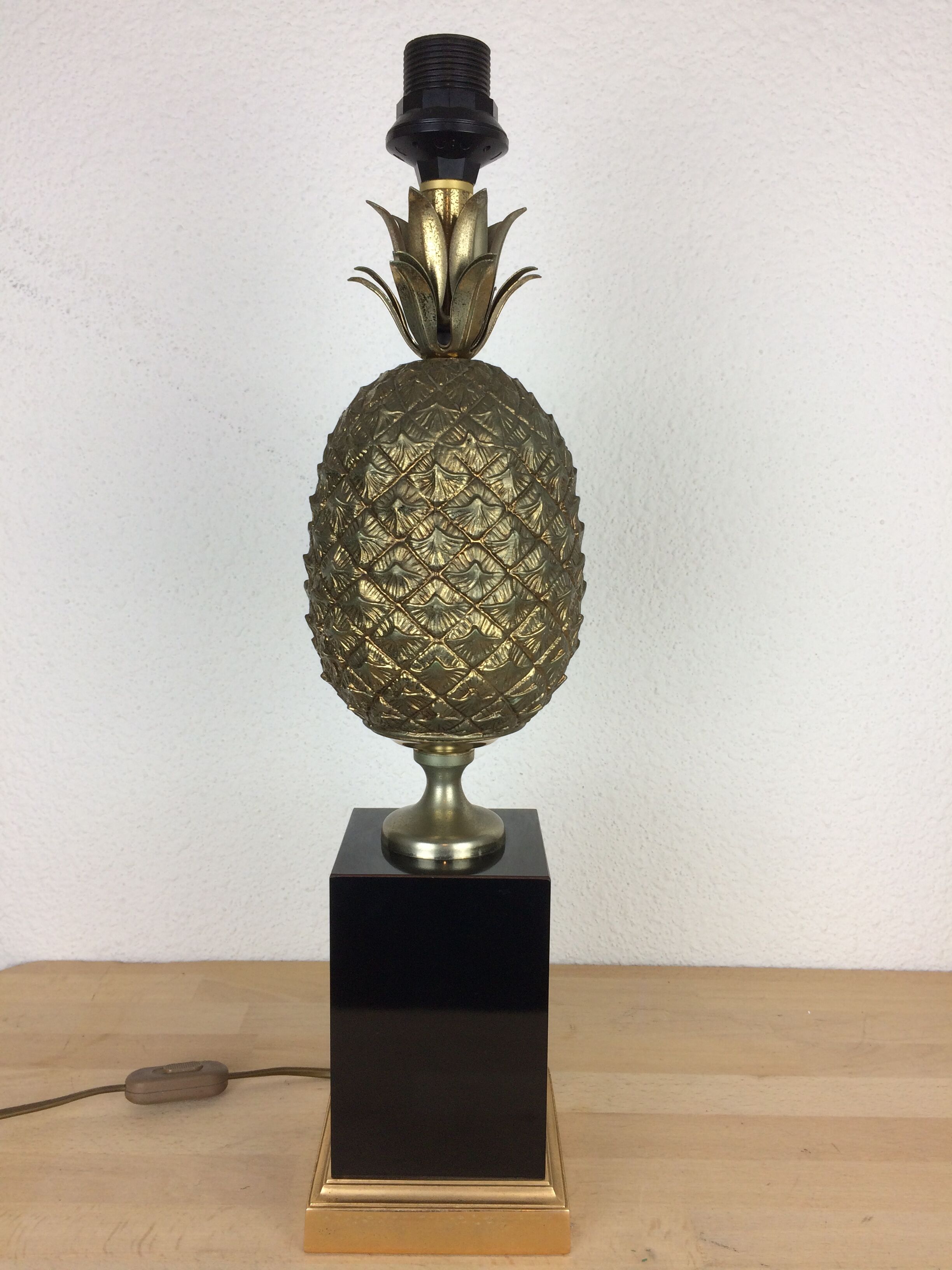 Golden pineapple lamp house Le Dauphin 70s