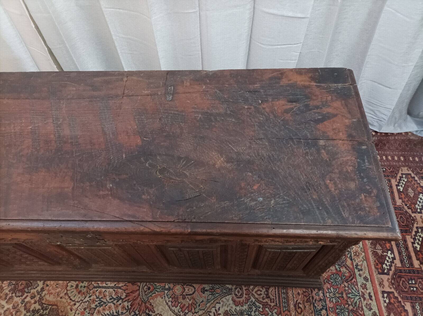 Louis XIII chest in carved walnut, 17th century