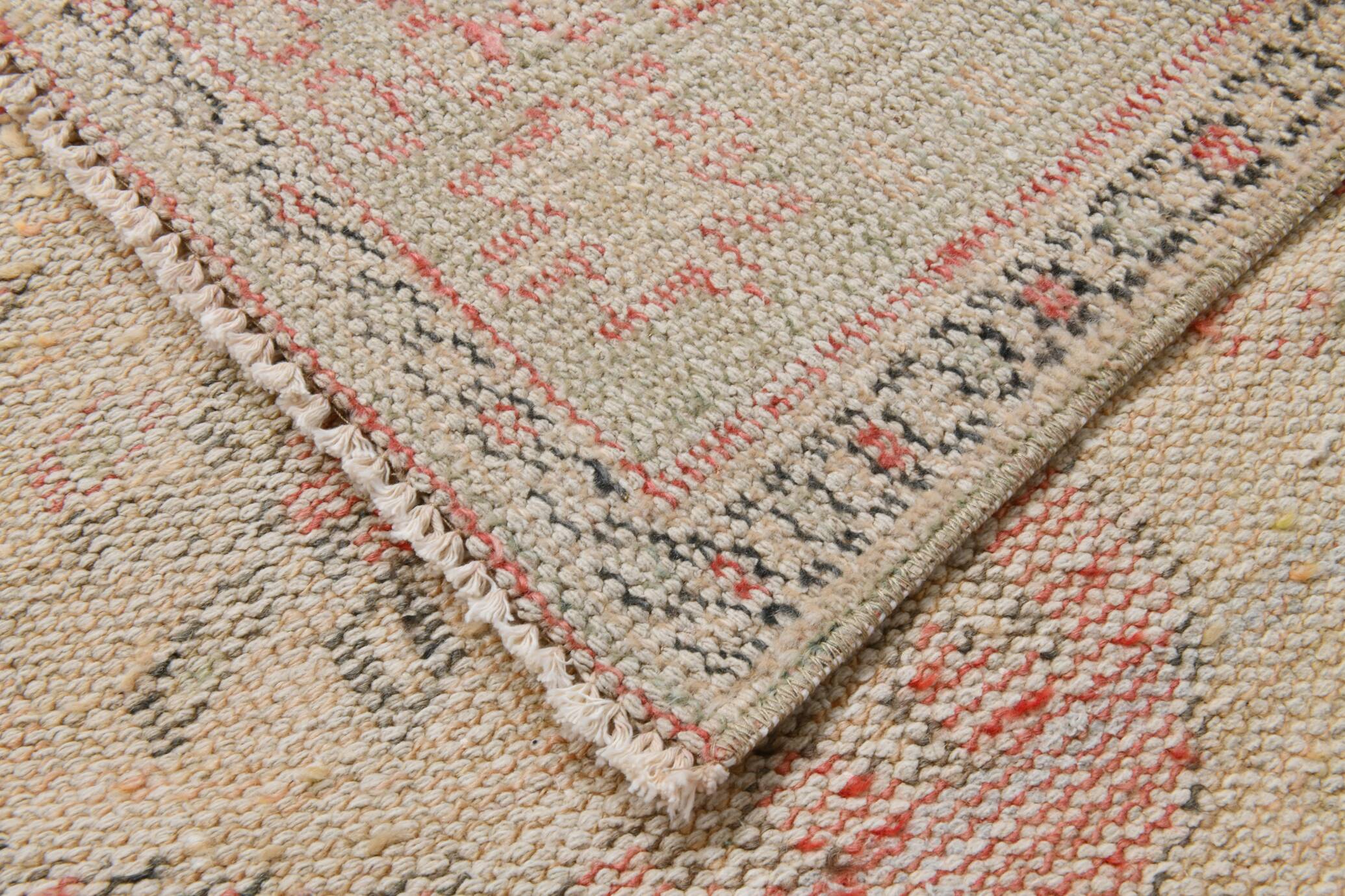 6x9 Soft Pastel Vintage Persian Rug, 176x297Cm SK 21097