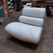 White leather swivel comma armchair by roche bobois - 80s
