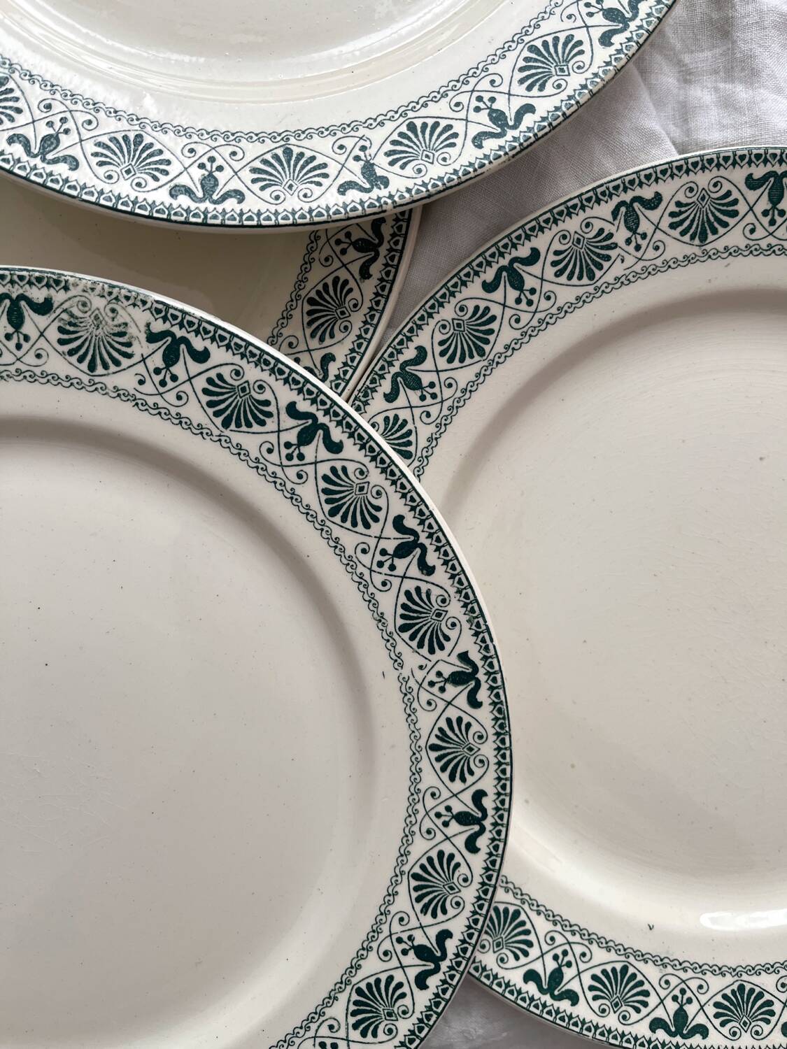 6 ironstone dessert plates “Palmettes” Boch Freres La Louvière