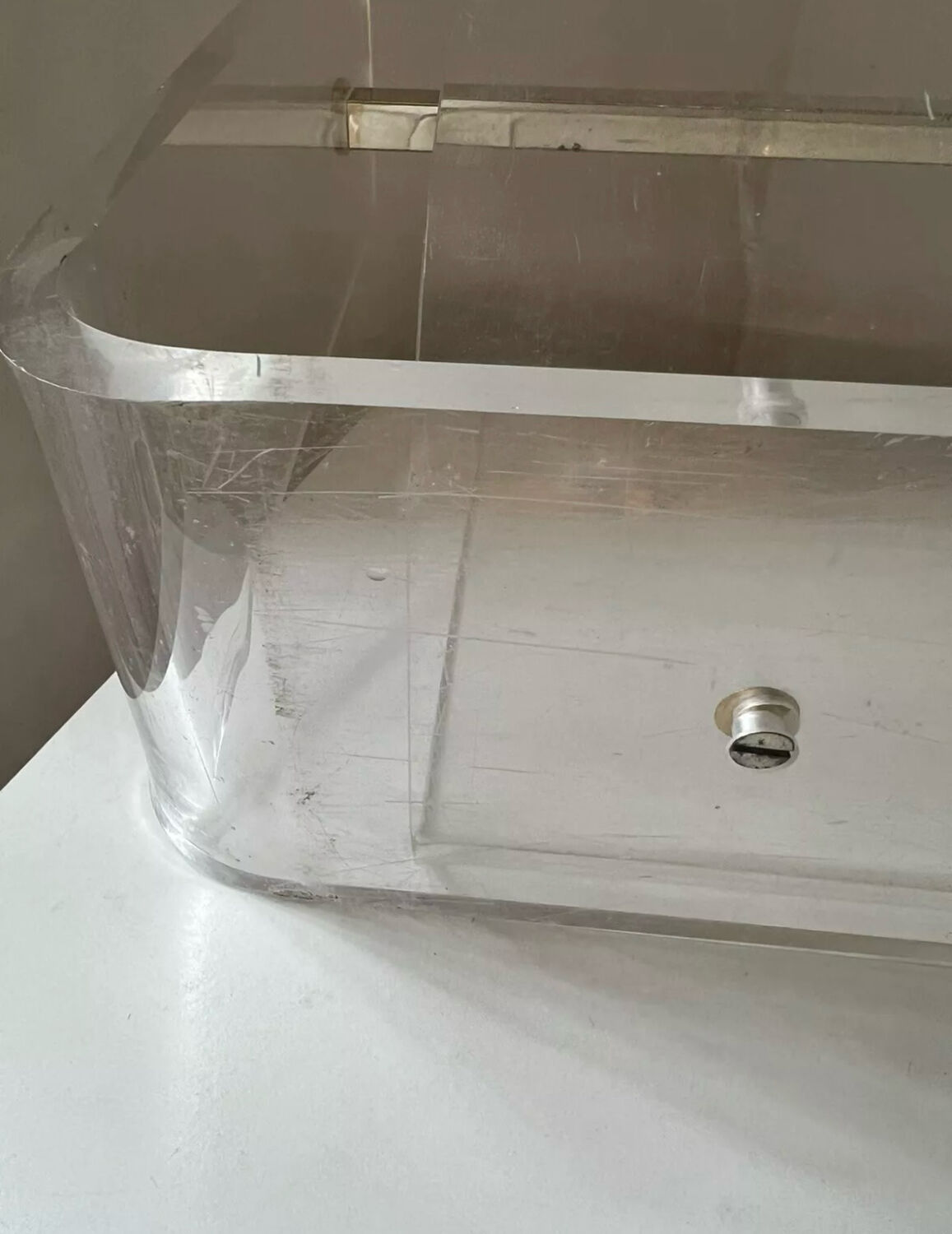 Magazine rack designed by DAVID LANGE for Roche Bobois, "OMEGA" vintage model