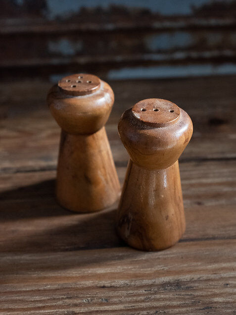 Brutalist salt and pepper set