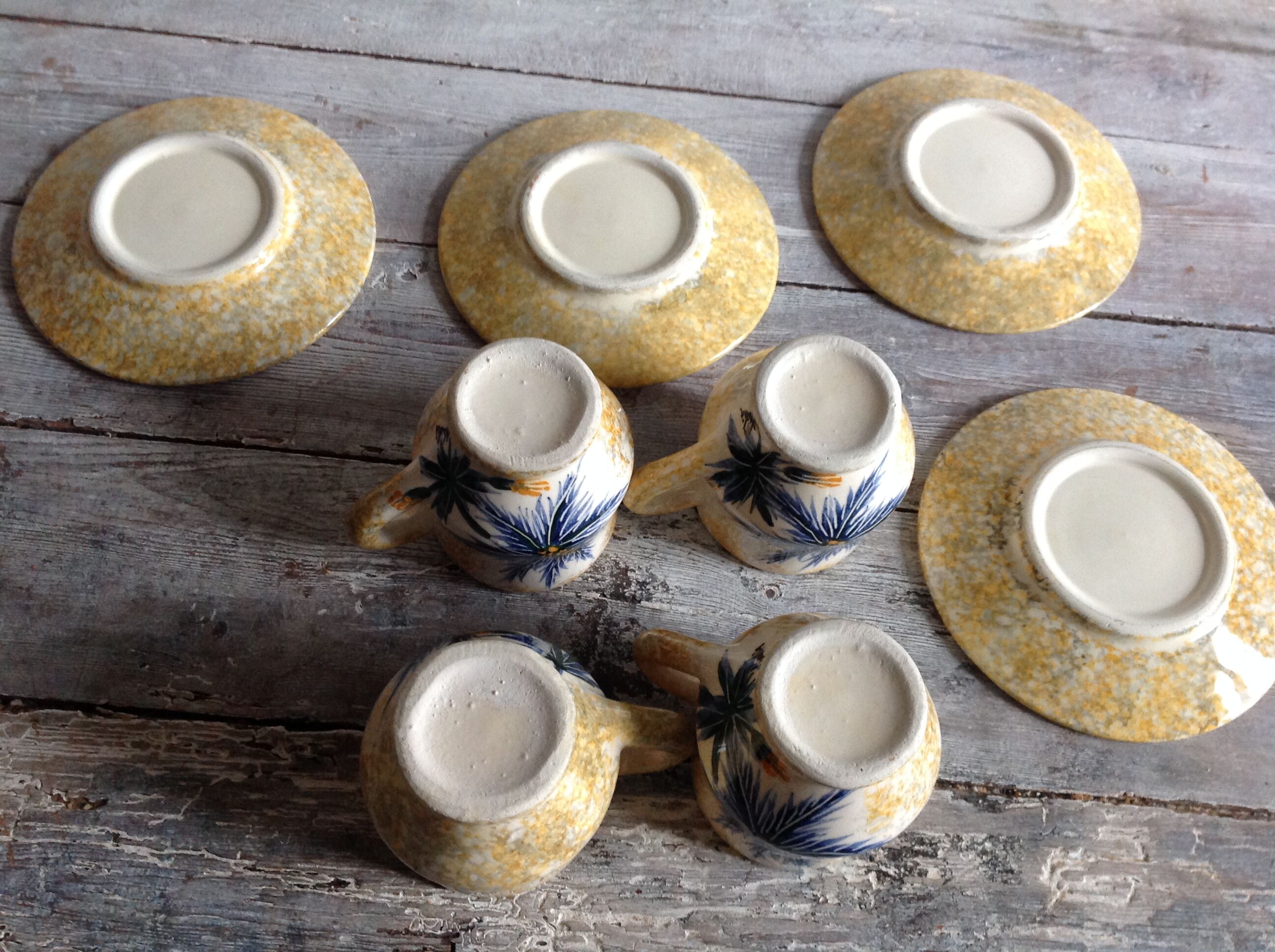 Set of 4 coffee cups