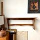 Banc en bois foncé