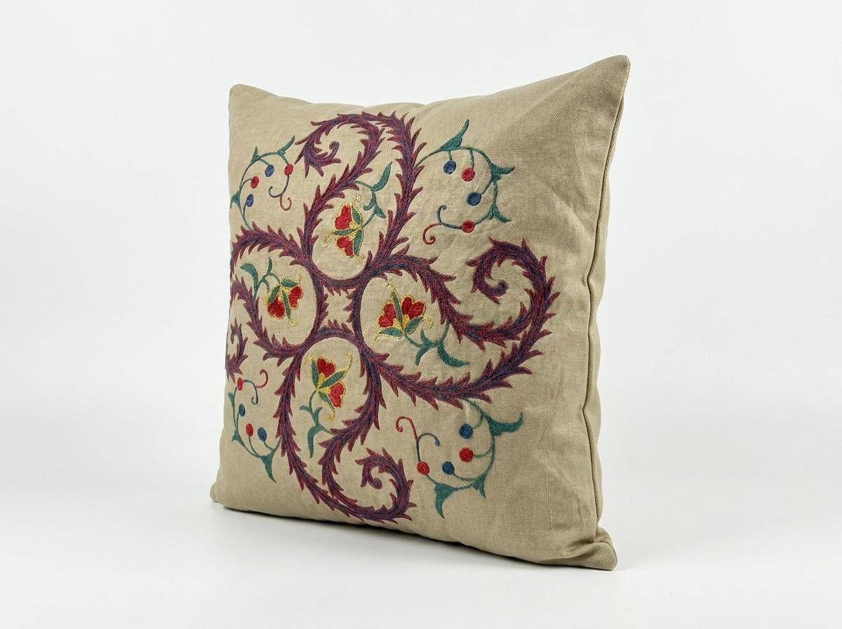 Vintage embroidered cushion cover 46x46 cm