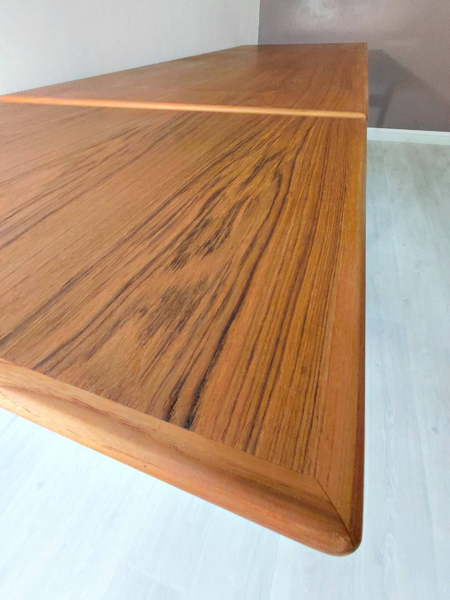Danish dining table in teak model 83 – Gern Møbelfabrik, 1970s