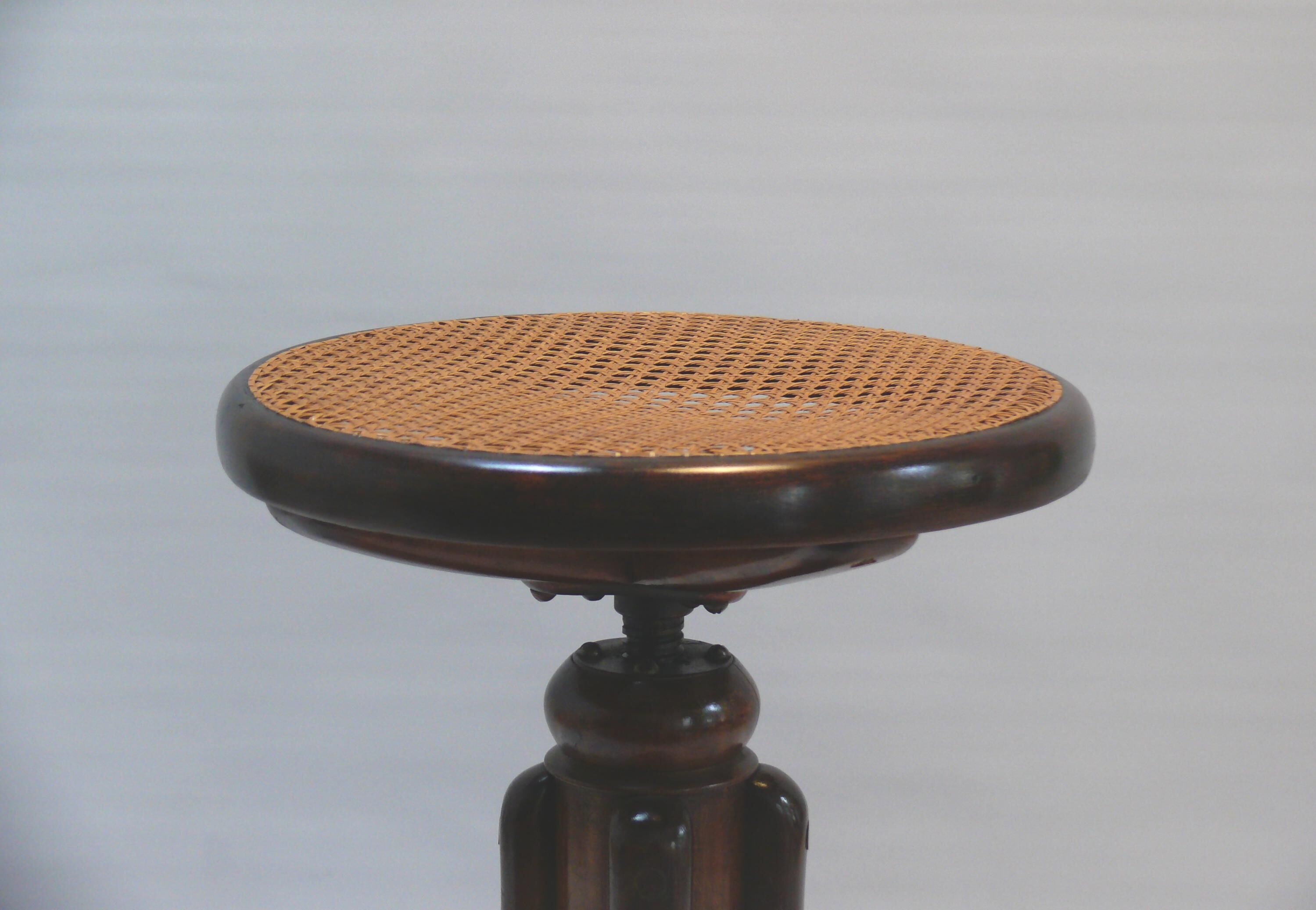 Gebr. Thonet, Bugholz Piano Stool No. 1, Late 19th Century