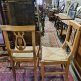 Lyre-shaped mulched chairs