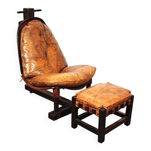 Fauteuil lounge brutaliste en chêne et ottoman, années 1970, lot de 2