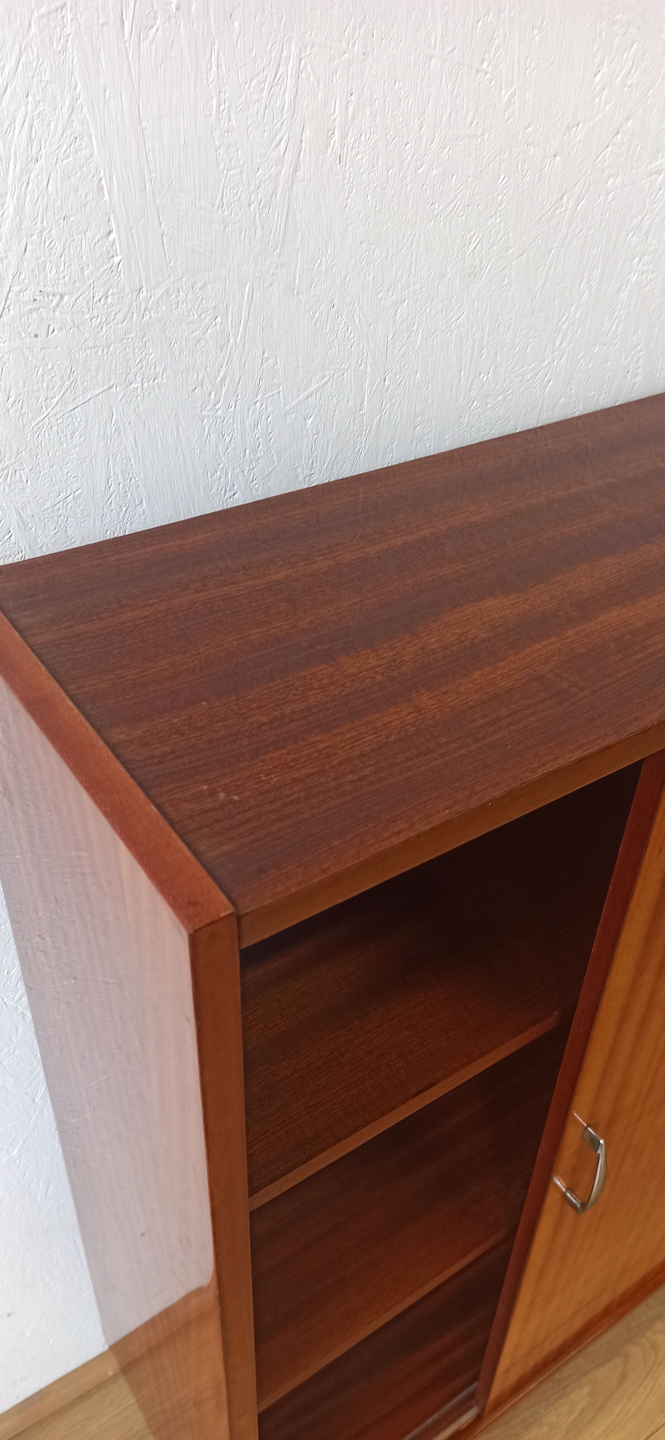 Buffet moderniste étagère des années 1970