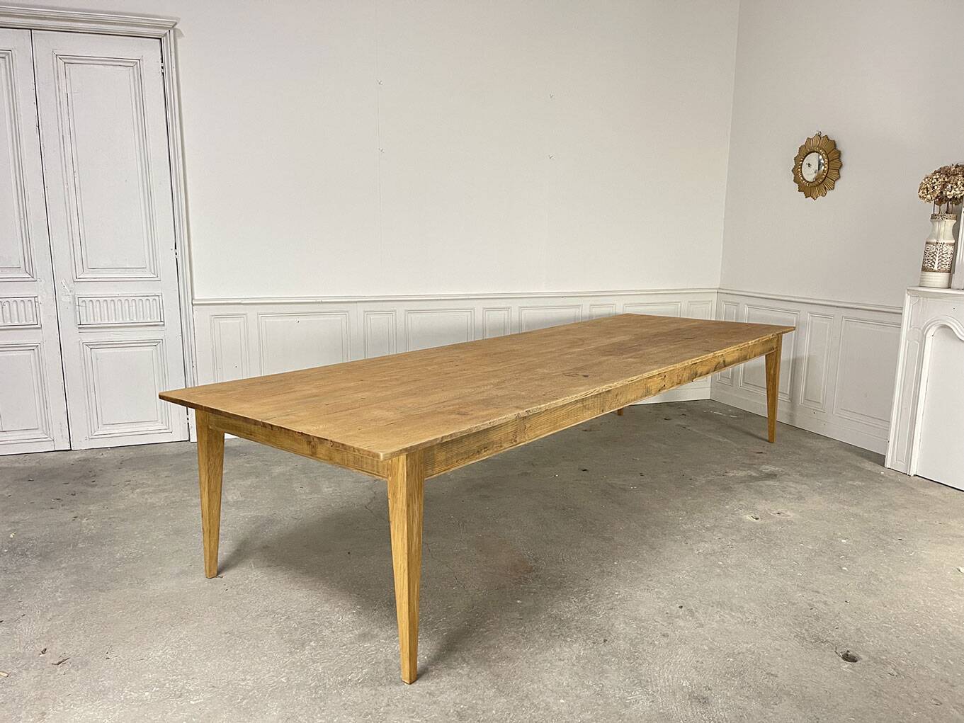 Large 19th century table in solid oak