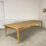 Large 19th century table in solid oak
