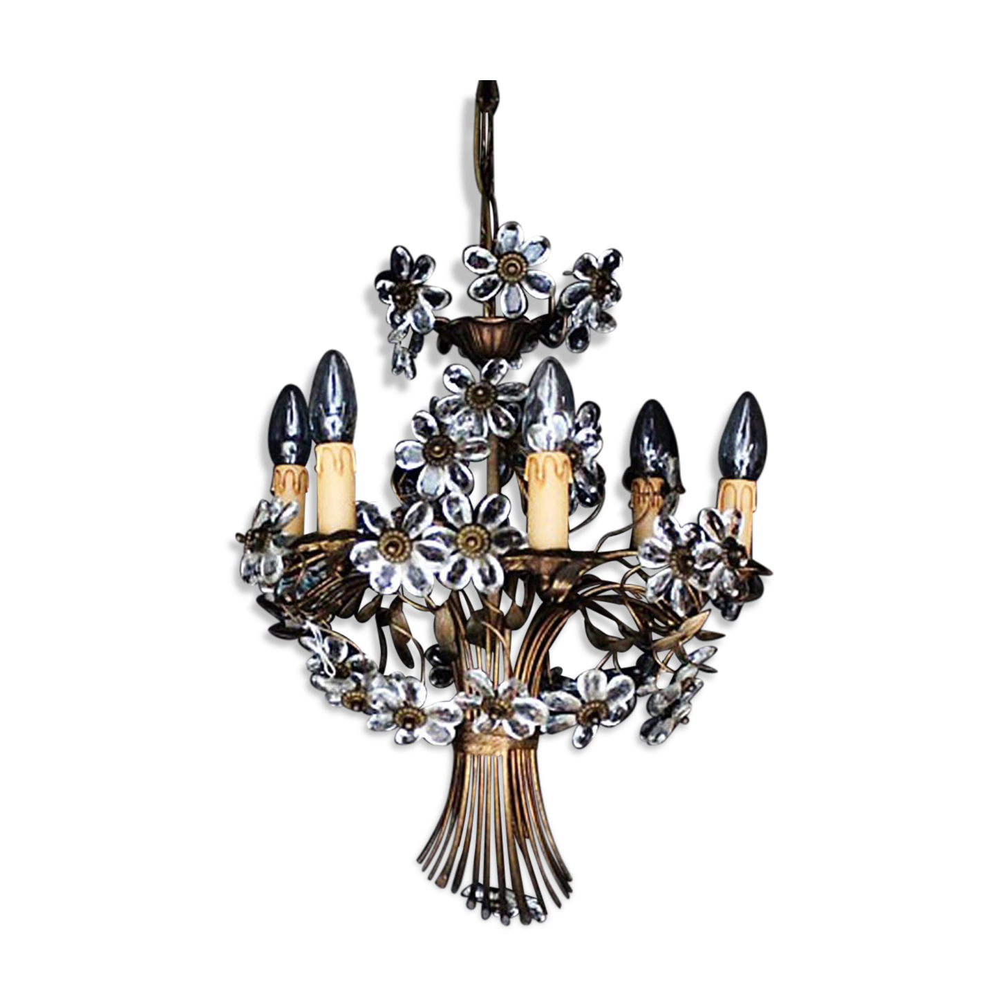 The 1940s flower basket chandelier