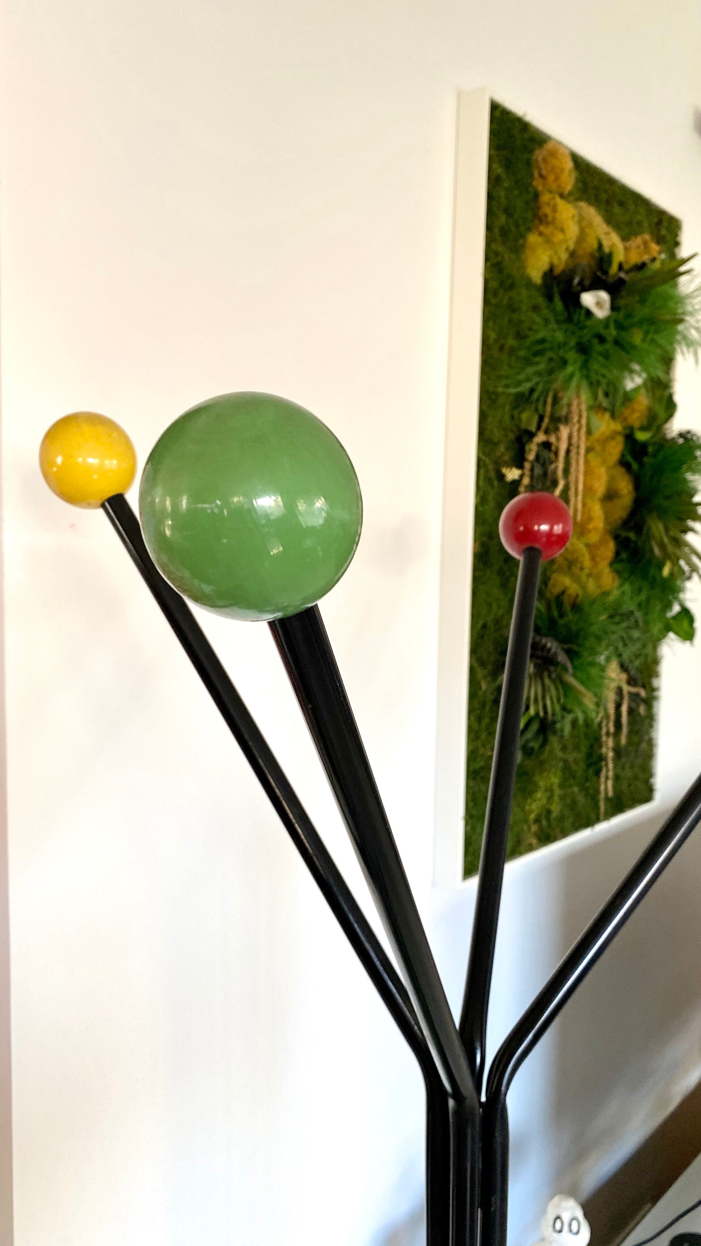 Parrot coat door 4 vintage balls