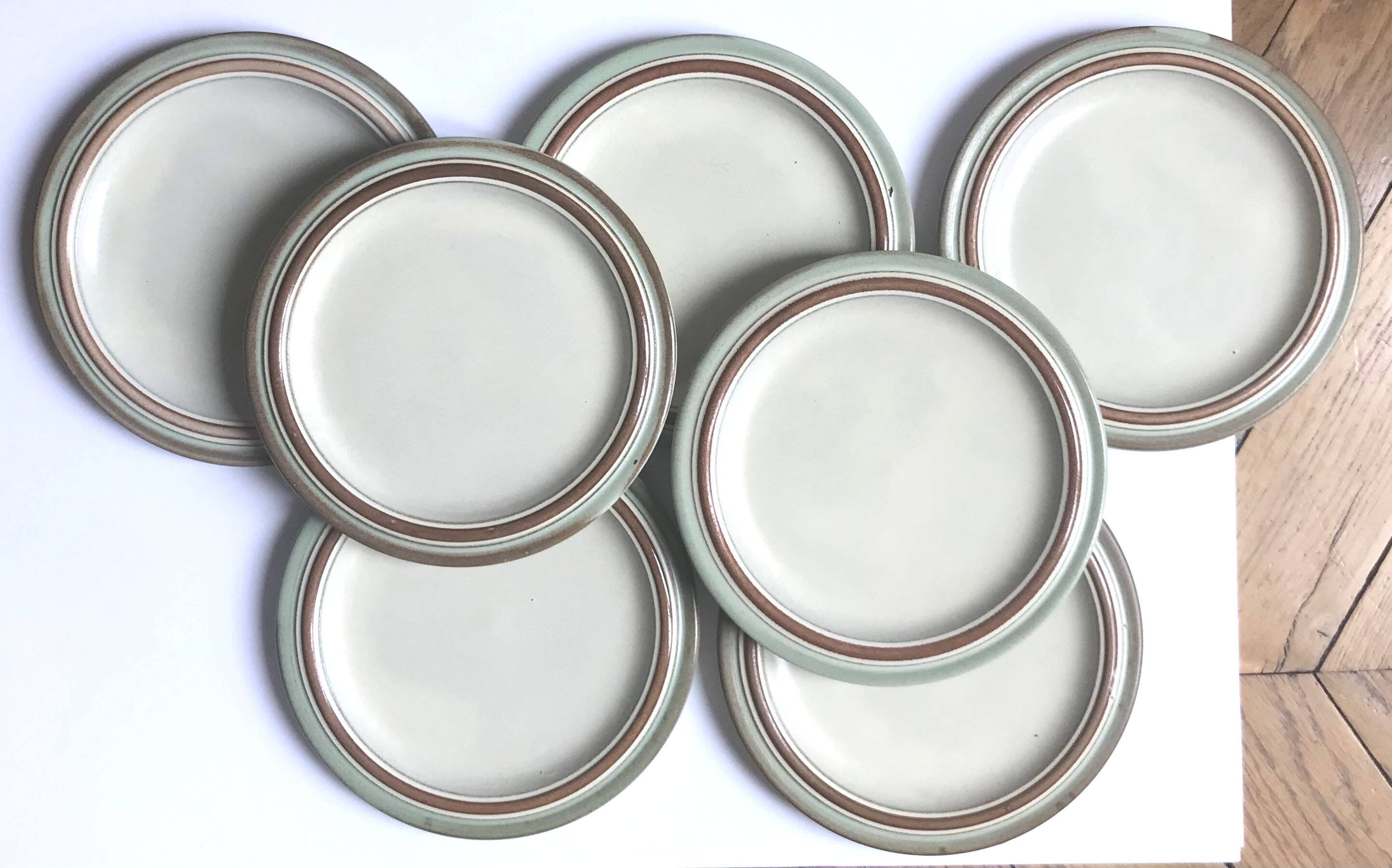 7 stoneware dessert plates